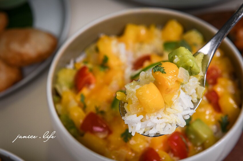 中壢美食｜Lady nara 創意新泰式料理餐廳｜曼谷最強網美餐廳｜姊妹情侶約會餐廳｜夏季新品 - 潔妮食旅生活