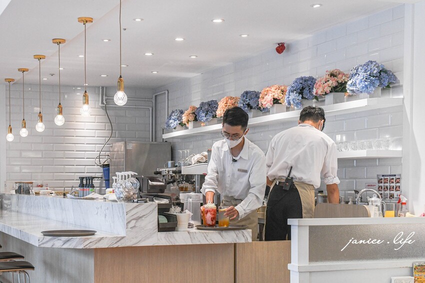 中壢美食｜Lady nara 創意新泰式料理餐廳｜曼谷最強網美餐廳｜姊妹情侶約會餐廳｜夏季新品 - 潔妮食旅生活