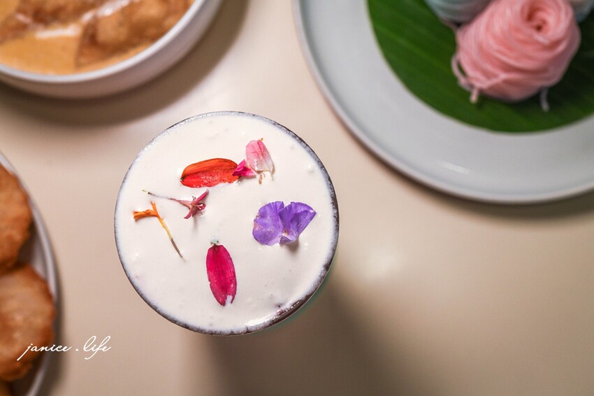 中壢美食｜Lady nara 創意新泰式料理餐廳｜曼谷最強網美餐廳｜姊妹情侶約會餐廳｜夏季新品 - 潔妮食旅生活