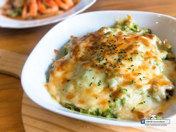 【嘉義】努逗風味館 - 地中海與無印良品的交逢，夢幻星空飲勾勒油畫美，濃郁南瓜濃湯鍋。