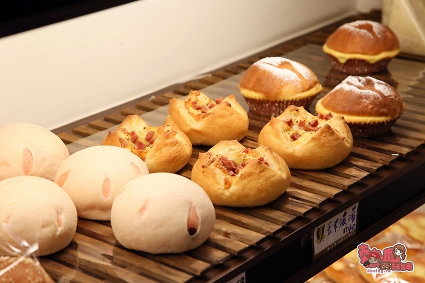 【台南伴手禮】隱藏在住宅區內的烘培坊，爆餡芋泥可頌是招牌：布拉格烘焙坊 - 熱血玩台南。跳躍新世界