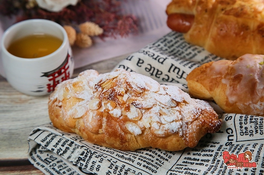 【台南伴手禮】隱藏在住宅區內的烘培坊，爆餡芋泥可頌是招牌：布拉格烘焙坊 - 熱血玩台南。跳躍新世界