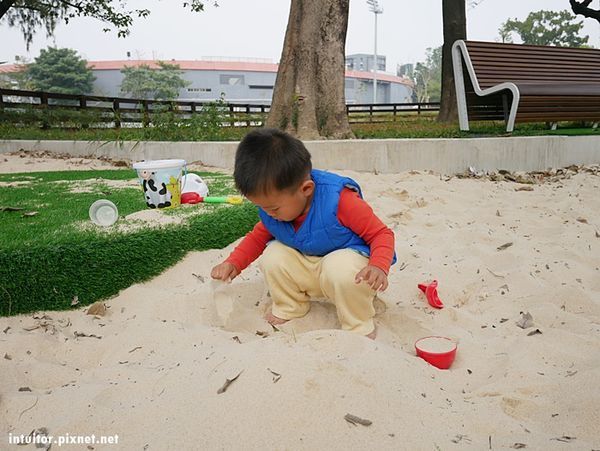 臺南體育場沙坑22.JPG