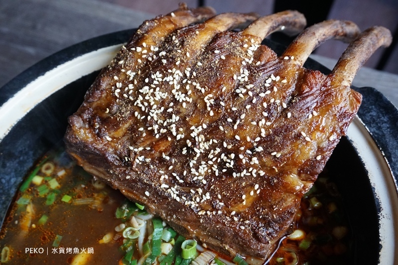 板橋美食.水貨烤魚.水貨菜單.水貨烤魚火鍋.水貨板橋.水貨烤魚菜單.萬里蟹烤魚.熊掌臉盆麵.新埔站美食.炭火烤魚.