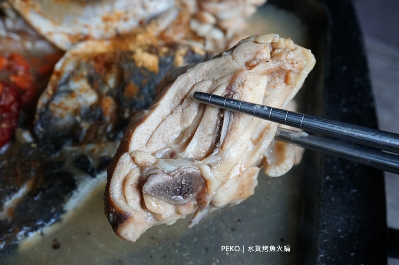 板橋美食.水貨烤魚.水貨菜單.水貨烤魚火鍋.水貨板橋.水貨烤魚菜單.萬里蟹烤魚.熊掌臉盆麵.新埔站美食.炭火烤魚.