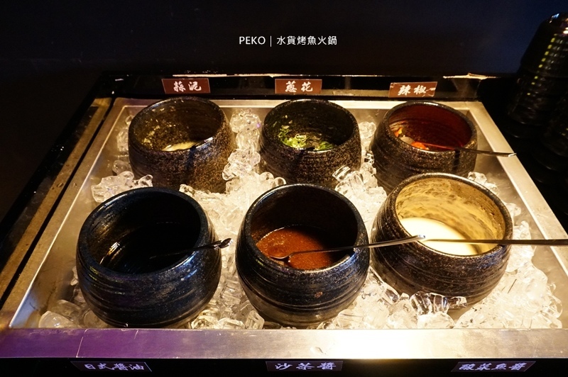 板橋美食.水貨烤魚.水貨菜單.水貨烤魚火鍋.水貨板橋.水貨烤魚菜單.萬里蟹烤魚.熊掌臉盆麵.新埔站美食.炭火烤魚.