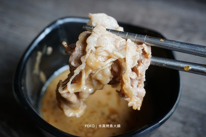 板橋美食.水貨烤魚.水貨菜單.水貨烤魚火鍋.水貨板橋.水貨烤魚菜單.萬里蟹烤魚.熊掌臉盆麵.新埔站美食.炭火烤魚.