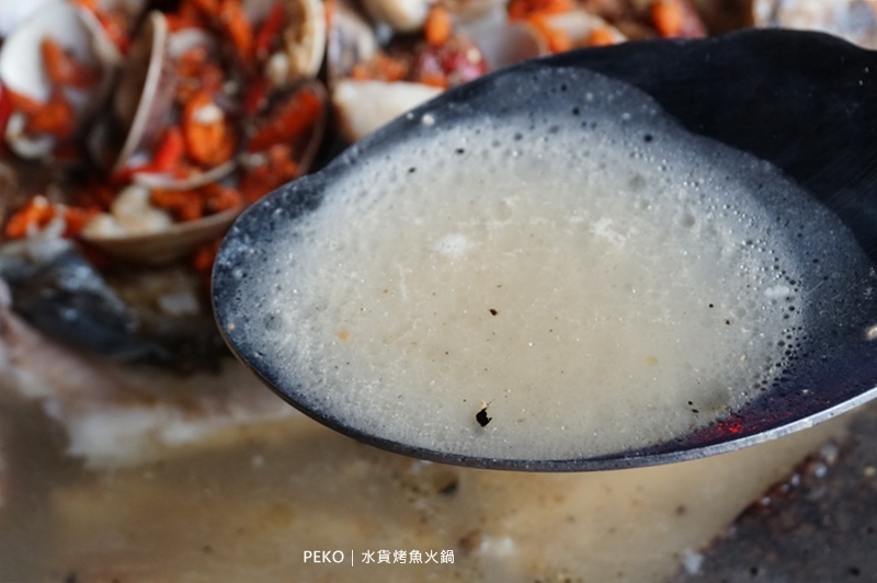 板橋美食.水貨烤魚.水貨菜單.水貨烤魚火鍋.水貨板橋.水貨烤魚菜單.萬里蟹烤魚.熊掌臉盆麵.新埔站美食.炭火烤魚.
