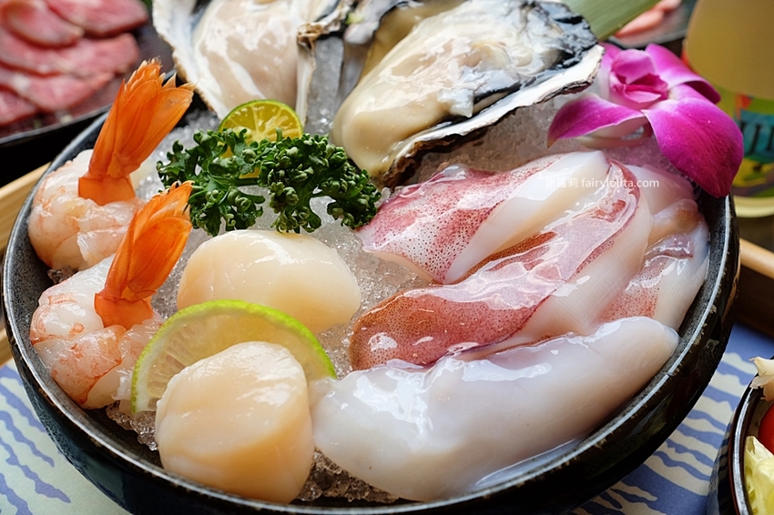 東港強燒肉定食。屏東最強和牛直播霸主開到桃園，只要299元讓你吃到飽！白飯、味噌湯、飲料無限續！ @蹦啾♥謝蘿莉 La vie heureuse