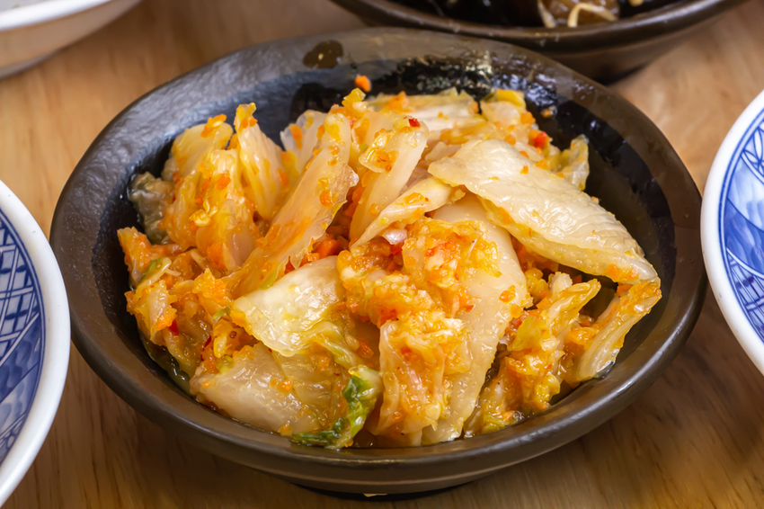 台中大里,益民路上的人氣銅板美食-林記飯館~美味雞湯只要50元。 - 微笑Joe幸運