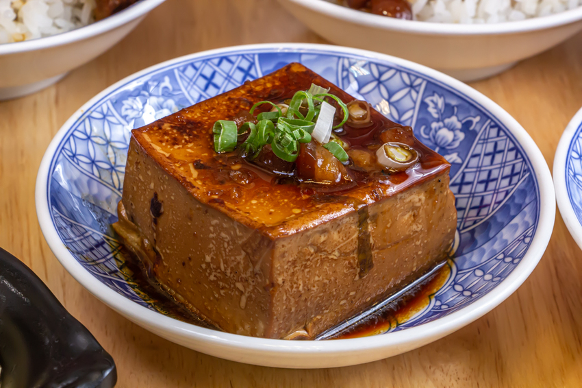 台中大里,益民路上的人氣銅板美食-林記飯館~美味雞湯只要50元。 - 微笑Joe幸運