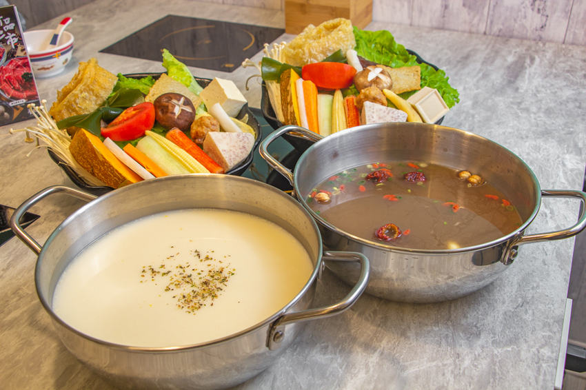 台中大里,養鍋Yang Guo石頭涮涮鍋大里店,寵物友善餐廳,外帶肉肉鍋物享九折。 - 微笑Joe幸運