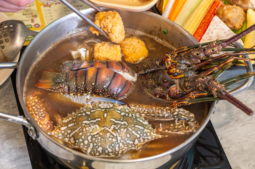台中大里,養鍋Yang Guo石頭涮涮鍋大里店,寵物友善餐廳,外帶肉肉鍋物享九折。 - 微笑Joe幸運
