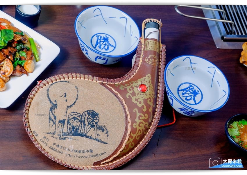 台北長安東路人氣烤羊腿,碳花台北,蒙古碳烤羊腿x酸白菜火鍋x羊奶酒x台式熱炒,享受粗曠霸氣蒙古大漠風情！台北長安東路美食推薦,台北長安東路燒烤推薦, - 大胃米粒 DAVID & MILLY