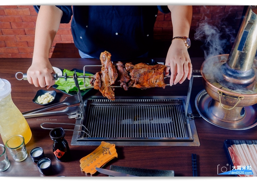 台北長安東路人氣烤羊腿,碳花台北,蒙古碳烤羊腿x酸白菜火鍋x羊奶酒x台式熱炒,享受粗曠霸氣蒙古大漠風情！台北長安東路美食推薦,台北長安東路燒烤推薦, - 大胃米粒 DAVID & MILLY
