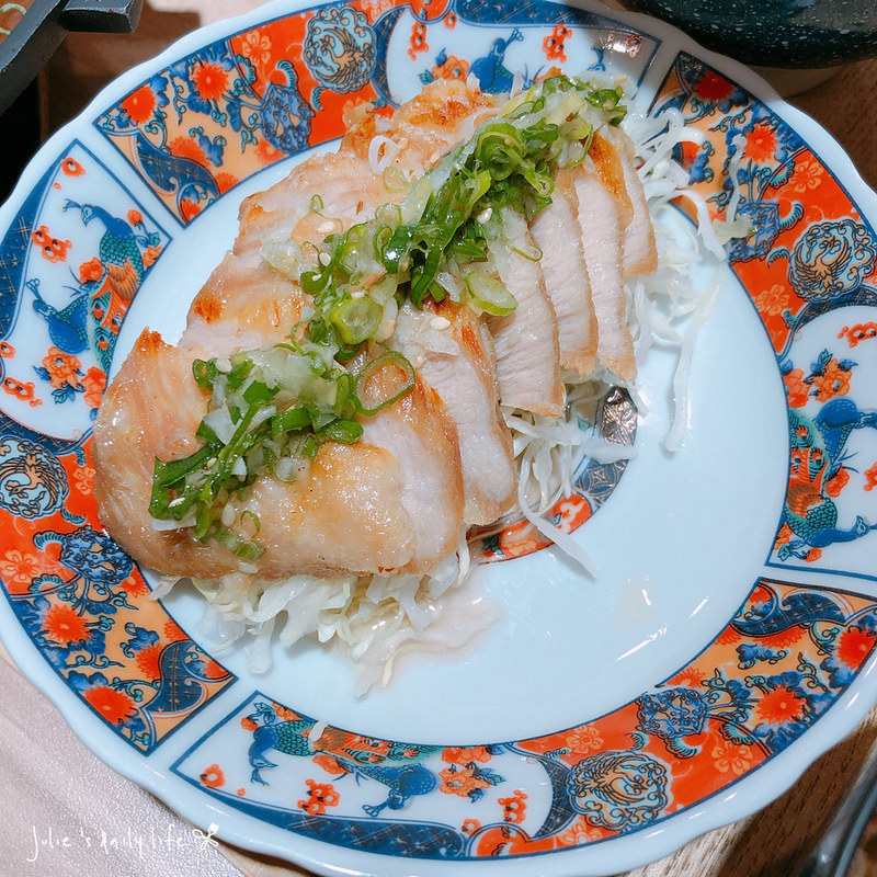 中壢,員工食堂,坐著做,坐著做員工食堂,坐著做員工食堂菜單,定食,家庭料理,日式定食,日料,日本料理,桃園,炸豬排,烤魚,菜單 @跟著Julie一起走吧