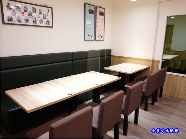 最裡面用餐座位-坐著做員工食堂0.jpg