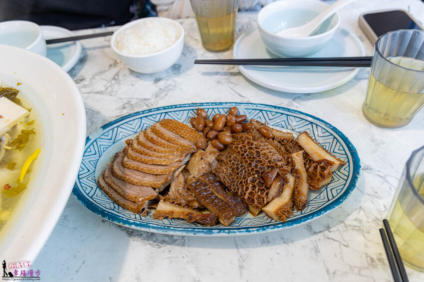 鵝川｜大安區台北市–川味老罈子酸辣魚、魚肉鮮嫩香味濃郁，潮汕滷鵝特有香氣更加美味