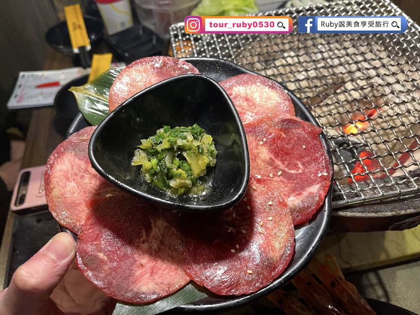 【新莊吃到飽】燒肉眾周年慶-日本燒肉動漫節，豪華饗宴免費升級，整隻龍蝦兩吃，鬼滅之刃 $79元就可以扭蛋-近