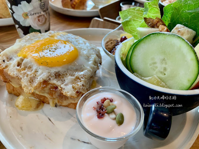 【高雄前鎮咖啡館 】咖啡覺醒Coffee Wake Up|維克早餐跨足質感咖啡廳 舒適空間放蕩一下午