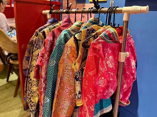 永康街草原風蒙古火鍋！雙人套餐超澎湃，還能體驗蒙古服飾。