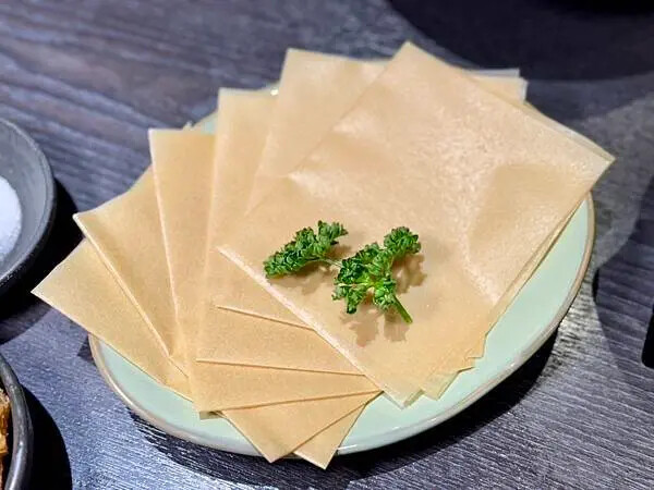 永康街草原風蒙古火鍋！雙人套餐超澎湃，還能體驗蒙古服飾。