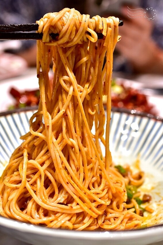 鵝川:成都擔擔麵