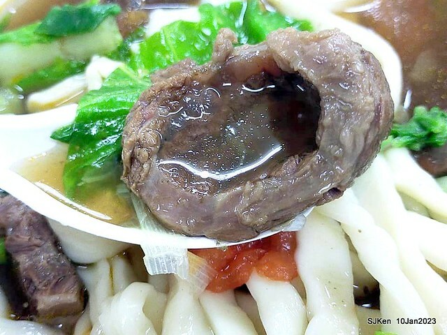 「二馬刀削麵 」番茄牛肉麵 Tomato Beef noodle store, Taipei, Taiwan, SJKen, Jan 10, 2023.