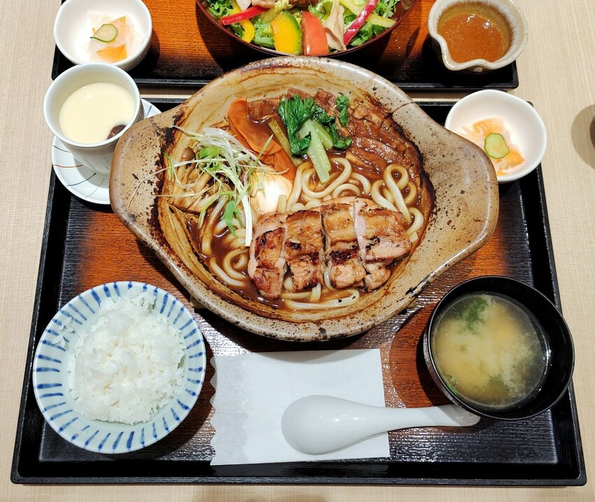 【連鎖】大戶屋．白飯、味噌湯、高麗菜絲免費續加!聚餐好選擇~