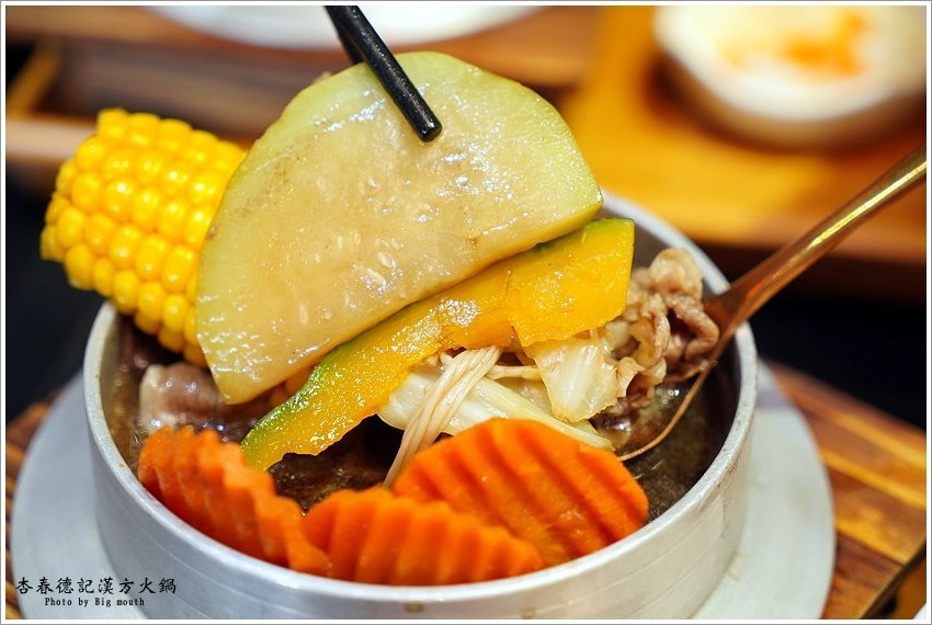 【桃園美食】杏春德記漢方火鍋．溫補養生的中藥火鍋，新推出的漢方迷你鍋省時又美味!華泰名品城美食推薦! - 大口老師的走跳學堂!