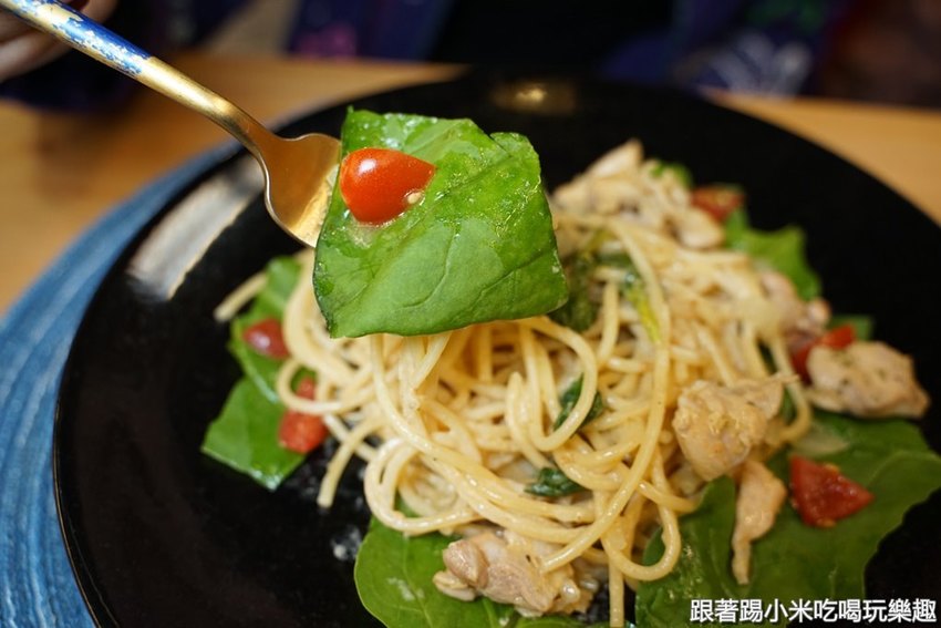 竹北伊亞希臘小館|吃菠菜肉肉增強體力!希臘風盛產季節餐點- 跟著踢小米吃喝玩樂趣