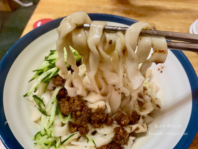 【高雄苓雅小吃 】茗酌下麵 ｜ 私房好料只有饕客知道，家常炸醬麵、椒香紅油炒手，讓你難忘的傳統台式料理