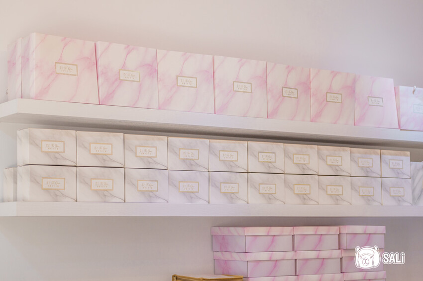 2度C Ni Guo 逢甲店|台中伴手禮,千層蛋糕口味多元,彌月禮推薦 - 莎笠,小日子