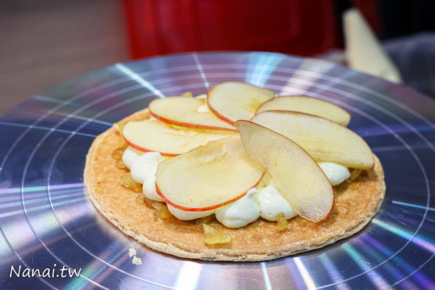 全新甜點搶先曝光！日本夯爆的唱片行千層酥，不用飛日本在彰化也吃的到，9/14準時開賣