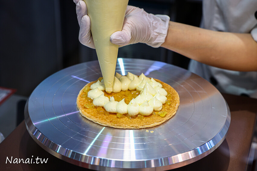 全新甜點搶先曝光！日本夯爆的唱片行千層酥，不用飛日本在彰化也吃的到，9/14準時開賣