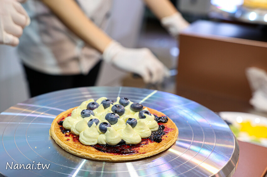 全新甜點搶先曝光！日本夯爆的唱片行千層酥，不用飛日本在彰化也吃的到，9/14準時開賣