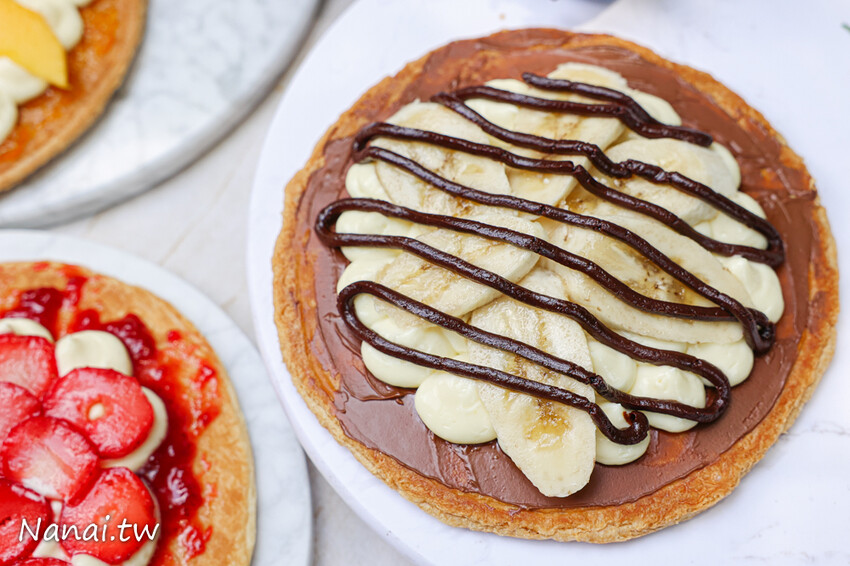 全新甜點搶先曝光！日本夯爆的唱片行千層酥，不用飛日本在彰化也吃的到，9/14準時開賣