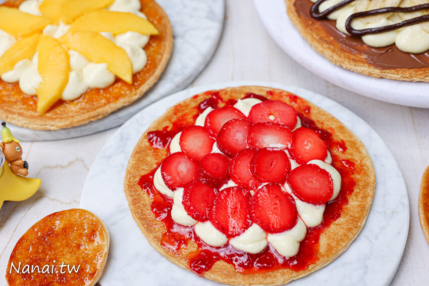 全新甜點搶先曝光！日本夯爆的唱片行千層酥，不用飛日本在彰化也吃的到，9/14準時開賣