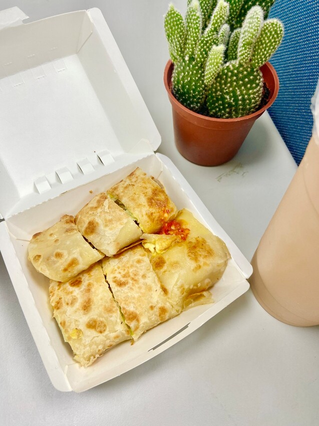 士林捷運站 早餐美食推薦 双胞胎手工蛋餅捲ㄦ 主打現桿的酥皮蛋餅 口味10多種供選擇 2023漲價了
