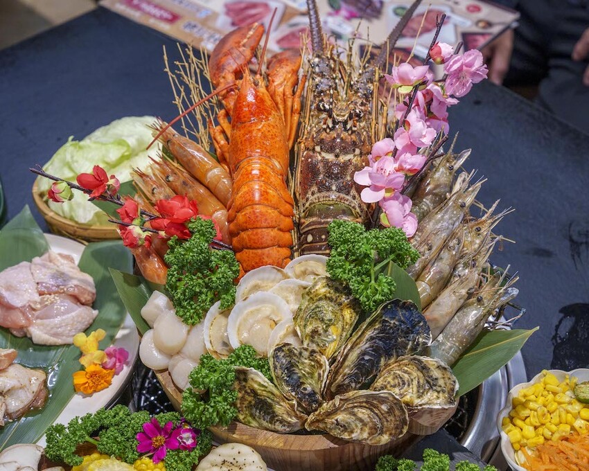 台中燒肉吃到飽 燒肉眾精緻炭火燒肉｜兩個小時無限吃，超值優惠日本A5和牛吃到飽