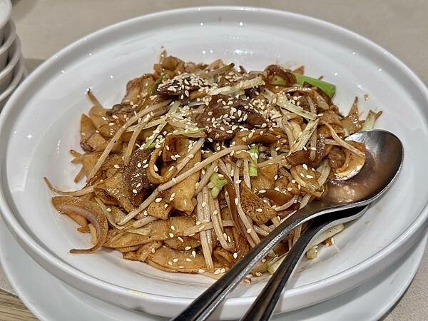 台北市大安區[大安區美食] 漢來名人坊 台北敦化sogo 漢來美食高級粵菜餐廳 #東區美食 忠孝敦化美食 @蛋寶趴趴go