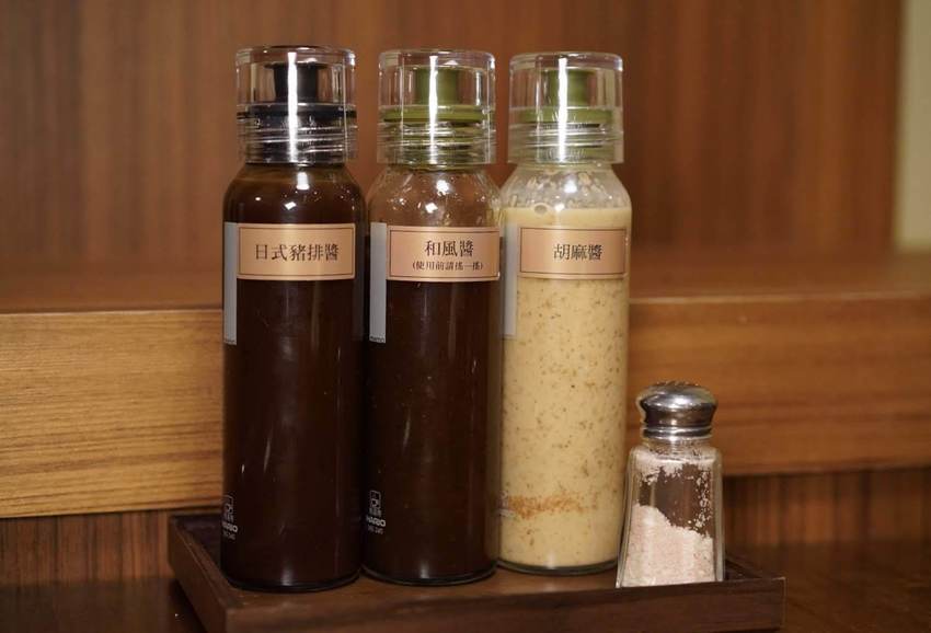 【晴木千層豬排Kimukatsu】新竹巨城7樓美食推薦,高麗菜絲、越光米、味噌湯、小菜皆為無限供應!(內有2020全新菜單) - 阿華田的美食日記