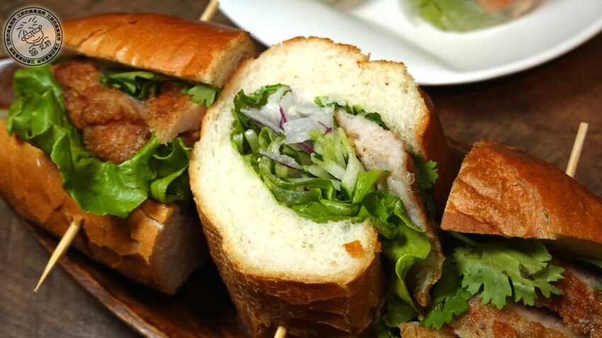 南港車站越亮越南料理!超道地火車頭河粉 皇朝火鍋等你來吃。