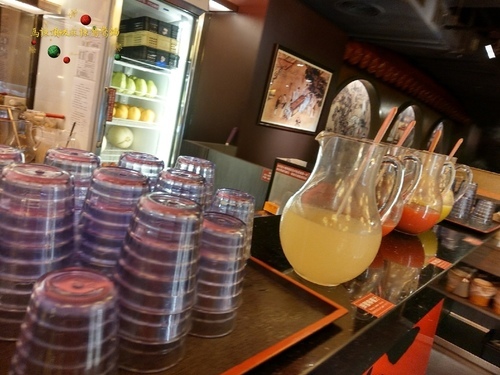 馬辣 頂級麻辣鴛鴦麻辣火鍋(台北中山店)︱大湖草莓吃到飽、鴛鴦麻辣鍋，天冷了就愛這一鍋