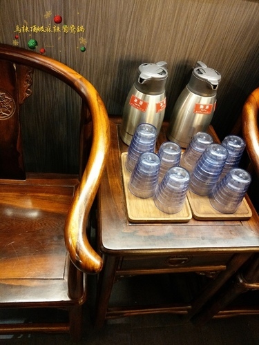 馬辣 頂級麻辣鴛鴦麻辣火鍋(台北中山店)︱大湖草莓吃到飽、鴛鴦麻辣鍋，天冷了就愛這一鍋