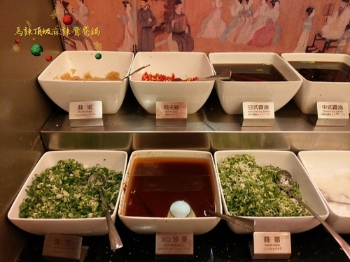 馬辣 頂級麻辣鴛鴦麻辣火鍋(台北中山店)︱大湖草莓吃到飽、鴛鴦麻辣鍋，天冷了就愛這一鍋