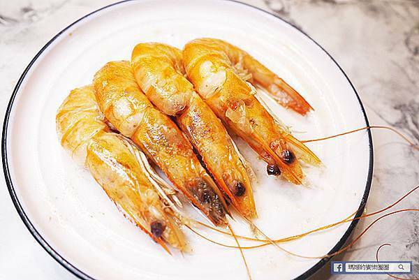 中山區火鍋【一品府御膳鍋物】香氣逼人的麻油鍋&香濃起司牛奶鍋/錦州街火鍋推薦/台北美食