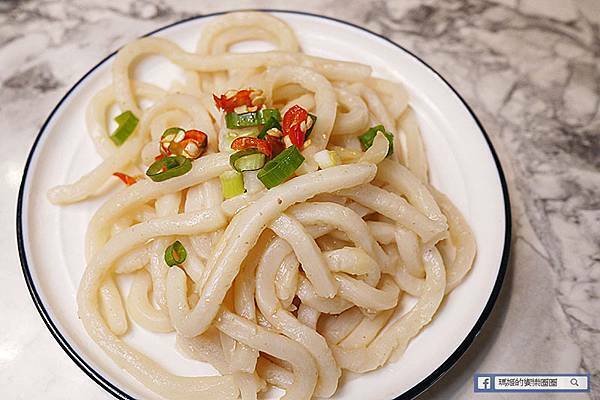 中山區火鍋【一品府御膳鍋物】香氣逼人的麻油鍋&香濃起司牛奶鍋/錦州街火鍋推薦/台北美食