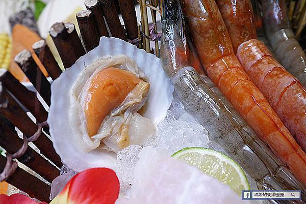 中山區火鍋【一品府御膳鍋物】香氣逼人的麻油鍋&香濃起司牛奶鍋/錦州街火鍋推薦/台北美食