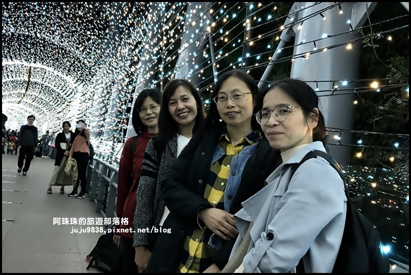 新北歡樂耶誕城4.JPG